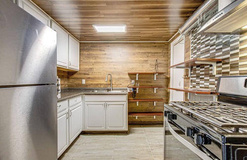 Delmar Parkway House | Aurora Abode: 7 Mi to Dtwn Denver!