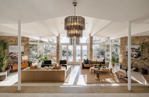 Ledge At Wild Basin House | Austin Skyline Views with Private Pool and Hot Tub - Brigadoon!