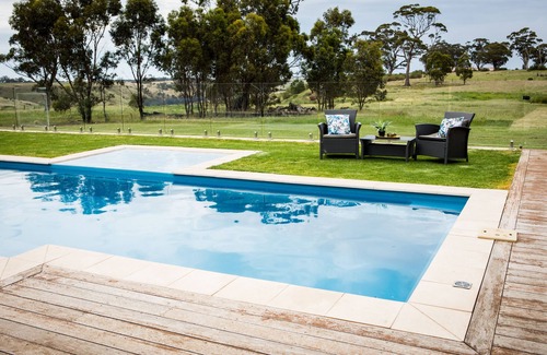 Wildwood House | Australian Country Retreat – Serenity & Bliss, 8 min to Melb Airport