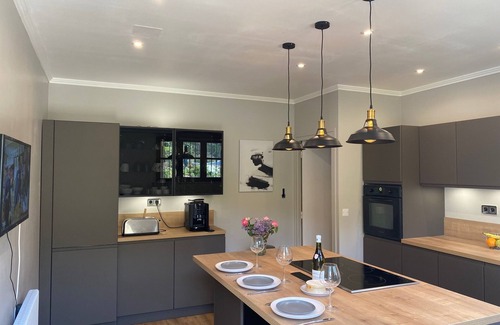 Beaune House | Authentic and superb property located in Beaune with swimming pool, tennis court, petanque area.