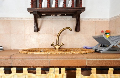 Fuente la Lancha House | Authentic cottage with pool for a relaxing vacation in the countryside.