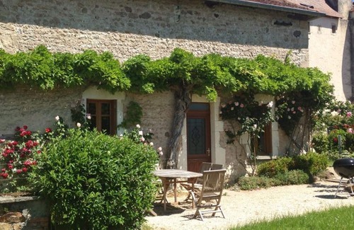 Saint-Etienne-de-Vicq Cottage | Authentic cottage with shared pool, garden and wifi in Saint-Étienne-de-Vicq