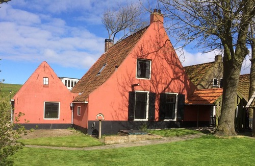 Paesens-Moddergat Cottage | Authentic historical Fisherman's House on the border of Wadden Sea