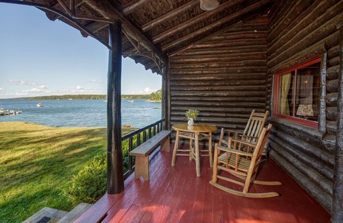 East Boothbay Cabin | Authentic Log Cabin on Damariscotta River W/Dock and Moorings