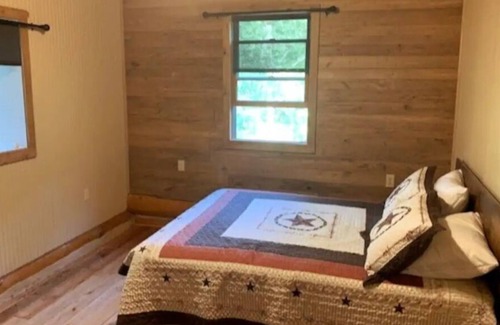 Craig Creek Cabin | Authentic Log Cabin in the Woods