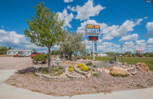 Newcastle Hotel | Auto Inn Motel & RV Park