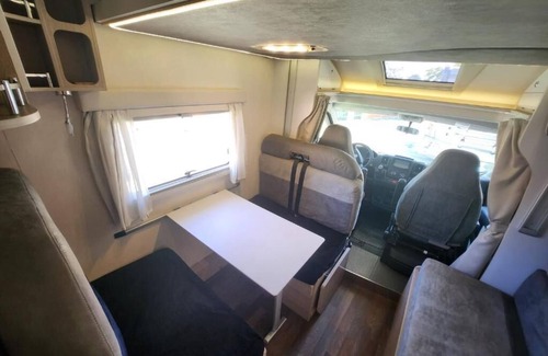 Montcada I Reixac House | Autocaravana Para 6 Plazas