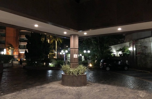 Jardim Paulista Apartment | Av. Paulista | Hotel with hot tub, swimming pool, gym and 24-hour reception.
