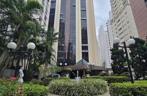 Jardim Paulista Apartment | Av. Paulista | Hotel with hot tub, swimming pool, gym and 24-hour reception.