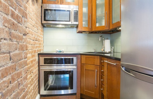 Chelsea Apartment | Available 2-26 thru 3-10, 2024 Chelsea W VILGE 14st bet 7&8 avs QUIET-65”TV