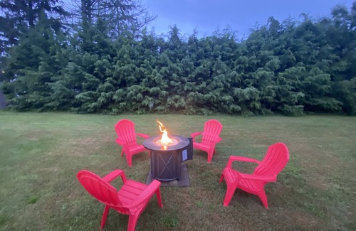 Saratoga Springs Cottage | Available May 1, 2025 2 bed, 2 bath cottage