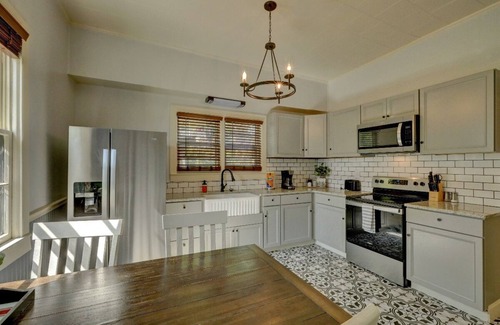 Old Fort House | Available Now Fonta Flora Downtown Old Fort