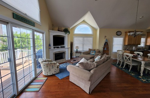 Avalon House | Avalon NJ "New" Upside Down, Near Town & Beach with Stone Spa/Pool!
