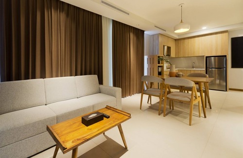South Tangerang Hotel | Aviary Bintaro