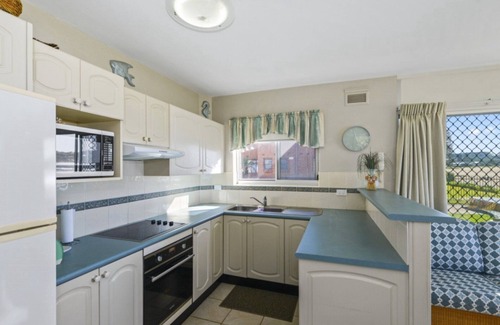 Avoca Beach Apartment | Avoca Beachfront - South Strand 4