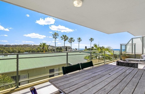 Avoca Beach Apartment | AVOCA PALMS #18 | Resort complex, close to beach | Accom Holidays