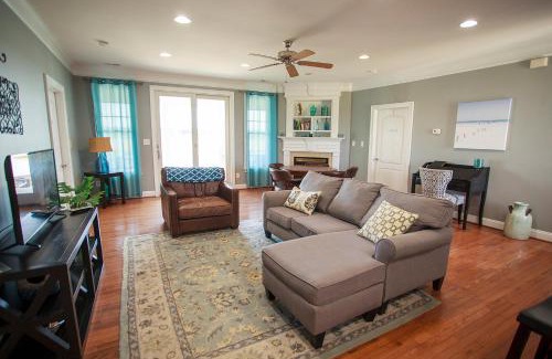 Avoca House | Avoca Room at The Inn, Occano Arnold Palmer Golf Course