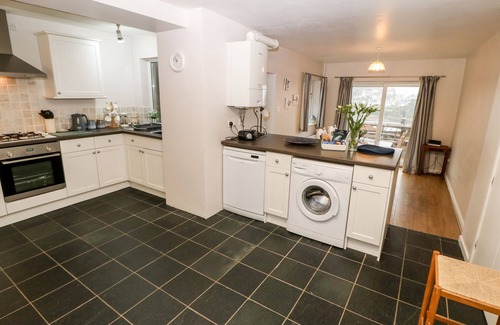 Borth-y-Gest Cottage | AVONDALE, family friendly, country holiday cottage in Borth-Y-Gest