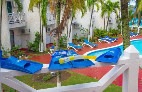 Tower Isle Apartment | AWARD WINNING OCEAN FRONT 1 BED CONDO Wi-Fi
