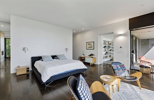Belvedere Tiburon House | Award-winning ocean view luxury master suite. Perfect romantic retreat