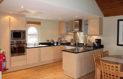 Keswick Cottage | Award Winning Resort in the Lake District! Pool & Hot Tub!