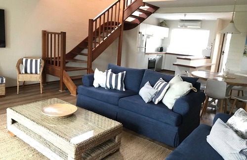 Dunsborough House | Away in the Bay, beachfront panorama, Free WiFi