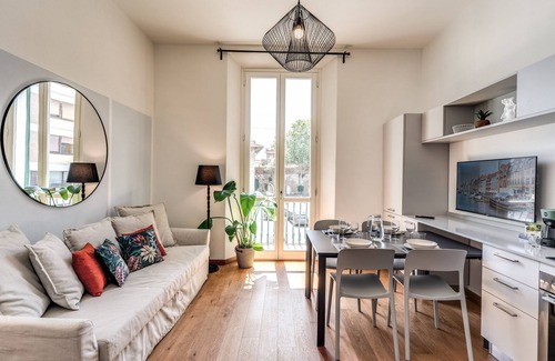 Pisa City Centre Hotel | AwesHome Luxury Apartment