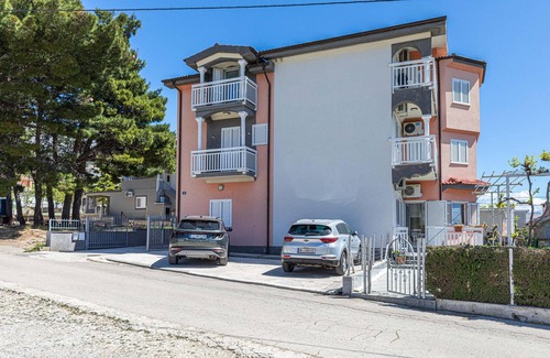 Kastel Sucurac Apartment | Awesome apartment in Kastel Sucurac