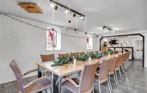 Sjaelborg Apartment | Awesome Apartment In Esbjerg V