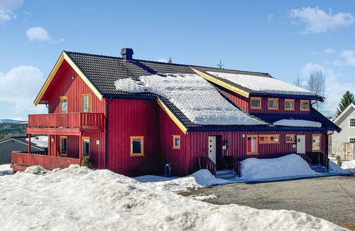 Mesnali Apartment | Awesome apartment in Mesnali with kitchen