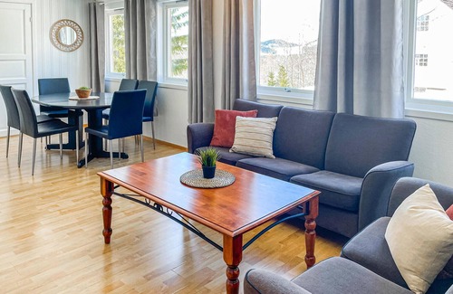 Mesnali Apartment | Awesome apartment in Mesnali with kitchen