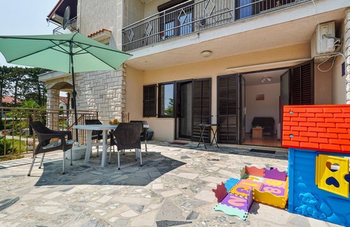Sarsoni Apartment | Awesome apartment in Rijeka with WiFi