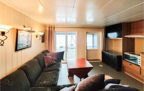 Vindafjord Apartment | Awesome Apartment In Sandeid With Wifi