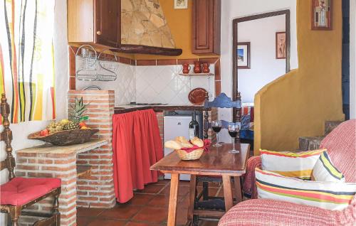 Algatocin House | Awesome Cottage In Algatocín With Wifi