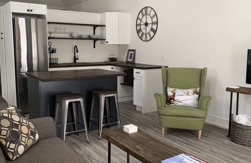 Historic Downtown Fernie House | Awesome Downtown Guest Studio