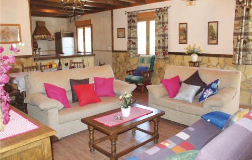 Montefrio House | Awesome Home In Montefrio