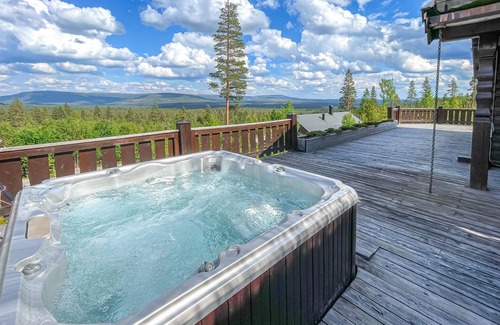 Trysil House | Awesome home in østby