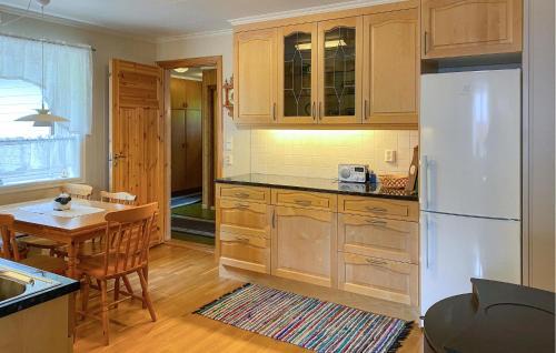 Aheim House | Awesome Home In Åheim With Wifi