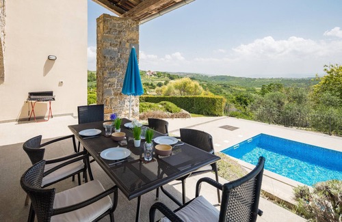 Baredine House | Awesome home in Baredine