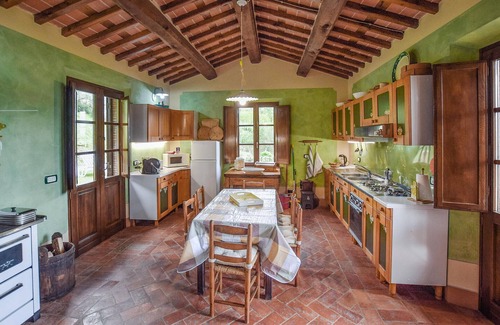 Barga House | Awesome home in Barga