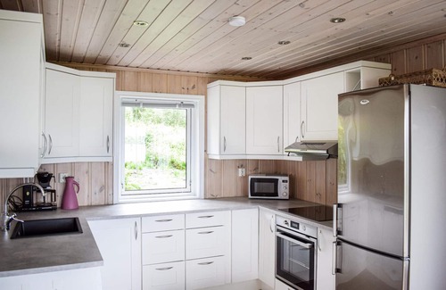 Vindafjord House | Awesome home in Bjoa with WiFi