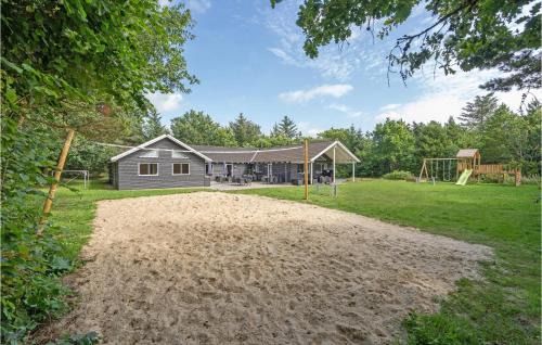Blavand House | Awesome Home In Blåvand With Sauna