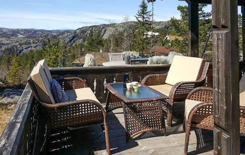 Tørdal House | Awesome Home In Drangedal With Sauna