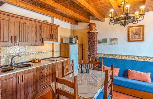 Mecina Bombaron House | Awesome home in Mecina Bombarón