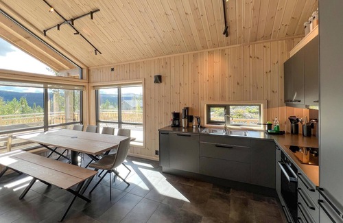 Sor-Fron House | Awesome home in Gålå with sauna