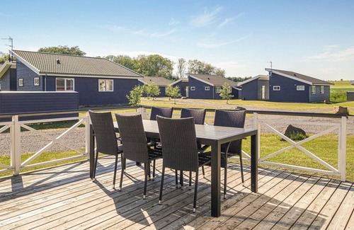 Gudhjem House | Awesome home in Gudhjem with kitchen