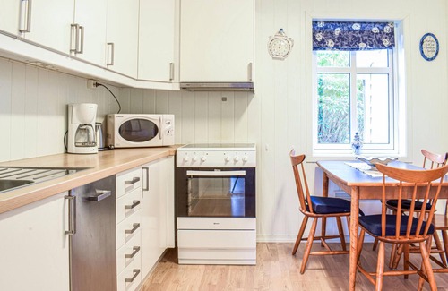 Fusa House | Awesome home in Holmefjord