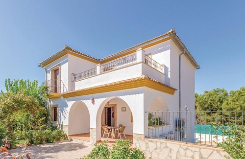 Iznajar House | Awesome home in Iznájar