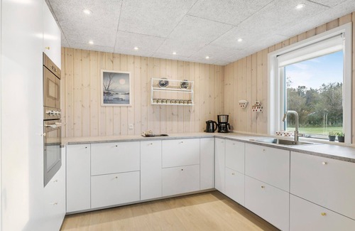 Trend House | Awesome home in Løgstør with WiFi