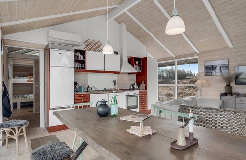 Hvorup Klit House | Awesome home in Løkken with WiFi